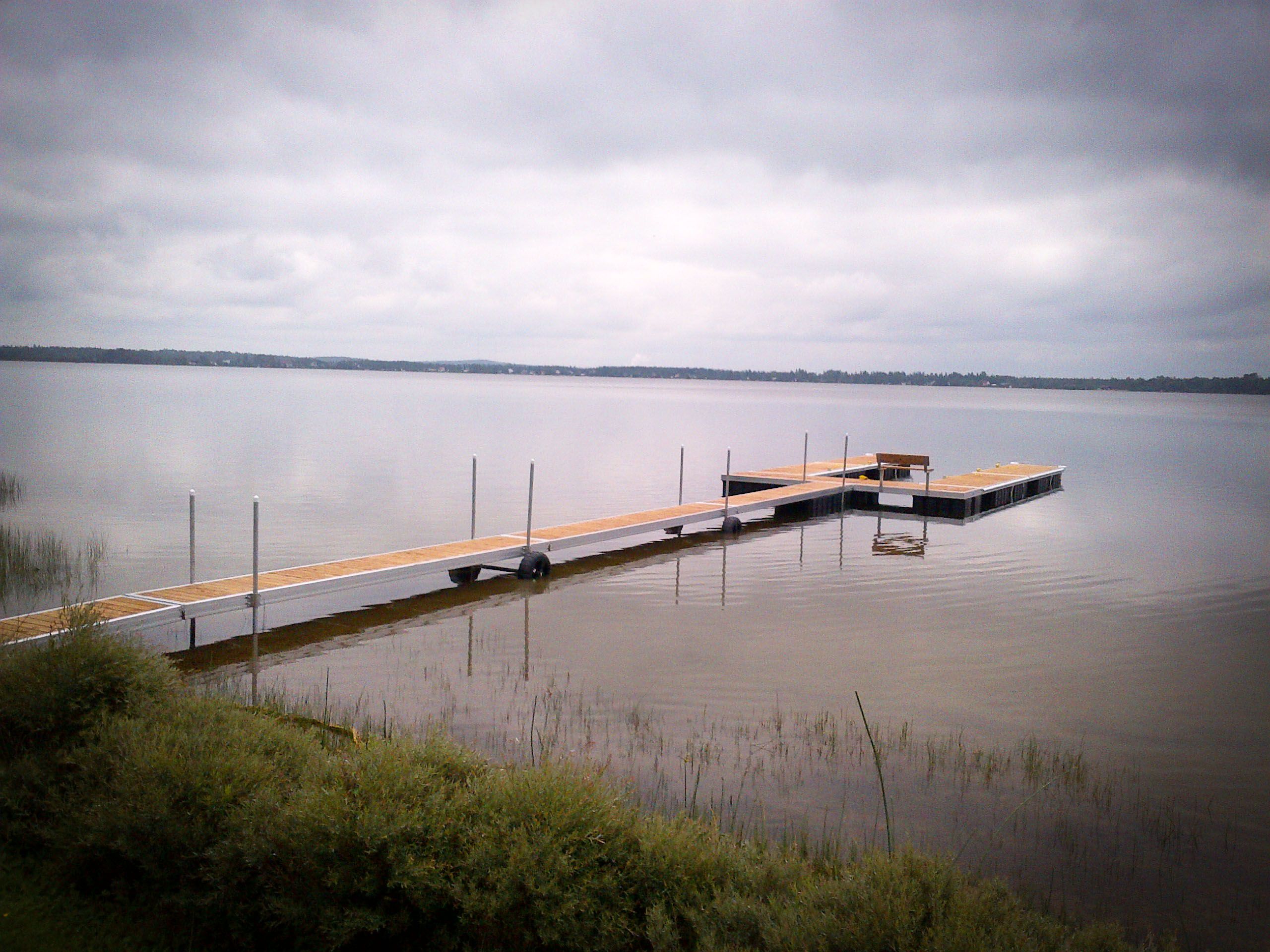 QUAI ALUMINIUM SEMI-FLOTTANT